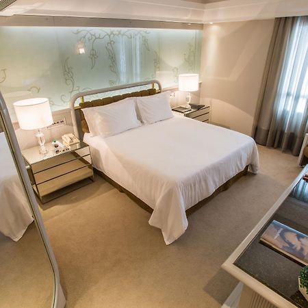 Bourbon Hotel & Suites 库里提巴 外观 照片 Deluxe Room