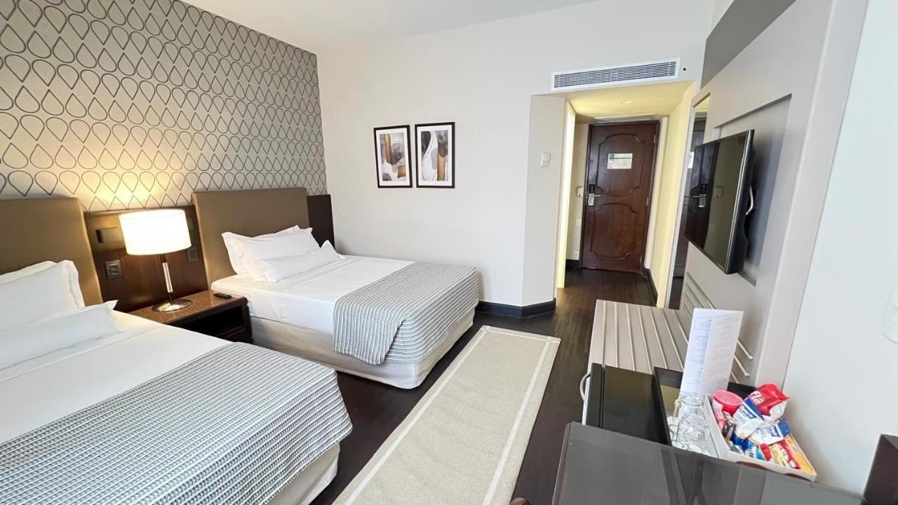 Bourbon Hotel & Suites 库里提巴 外观 照片