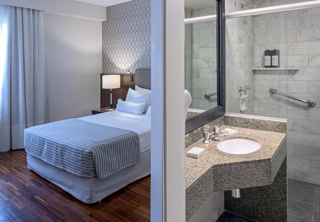 Bourbon Hotel & Suites 库里提巴 外观 照片